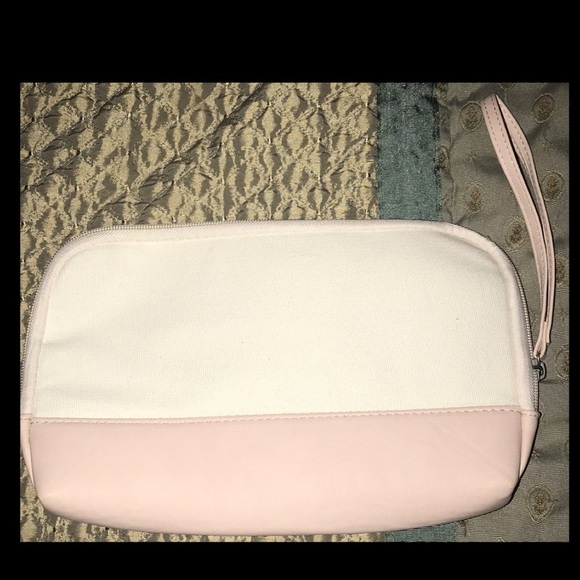 Calvin Klein colorblock wristlet - Picture 2 of 4